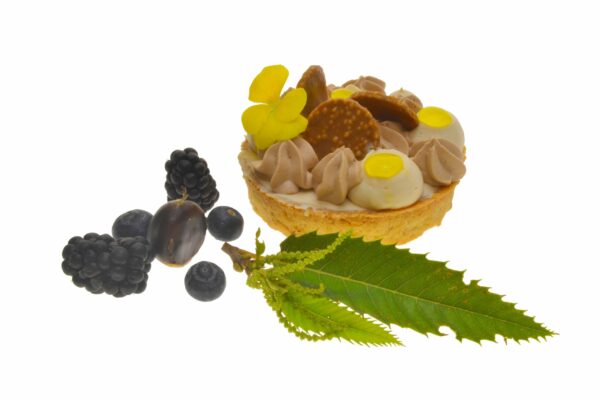Tartelette onctueuse aux fruits de saison, ganache inspiration amande